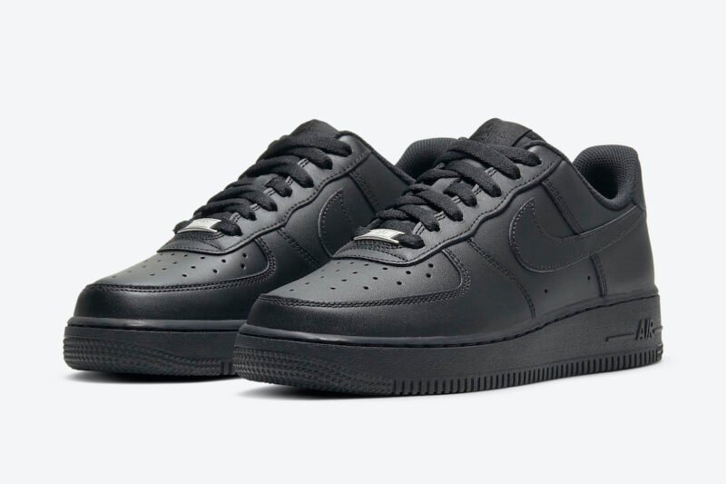 Nike Air Force 1 Returning in All-Black - Image 2