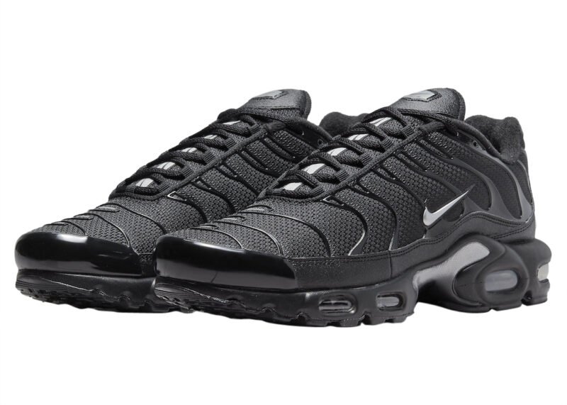 Nike Air Max Plus Black Silver - Image 2