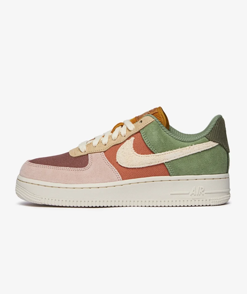 Nike Women's Air Force 1 '07 LX "Oil Green"