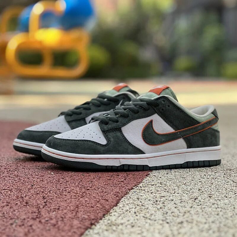 Otomo Katsuhiro x Nike SB Dunk Low 'Steamboy OST Green Orange - Image 2