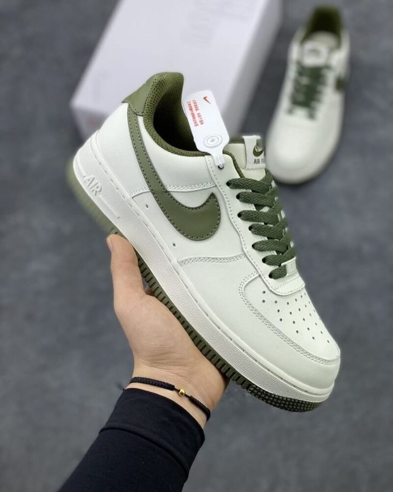 NIKE Air Force 1 low beige green